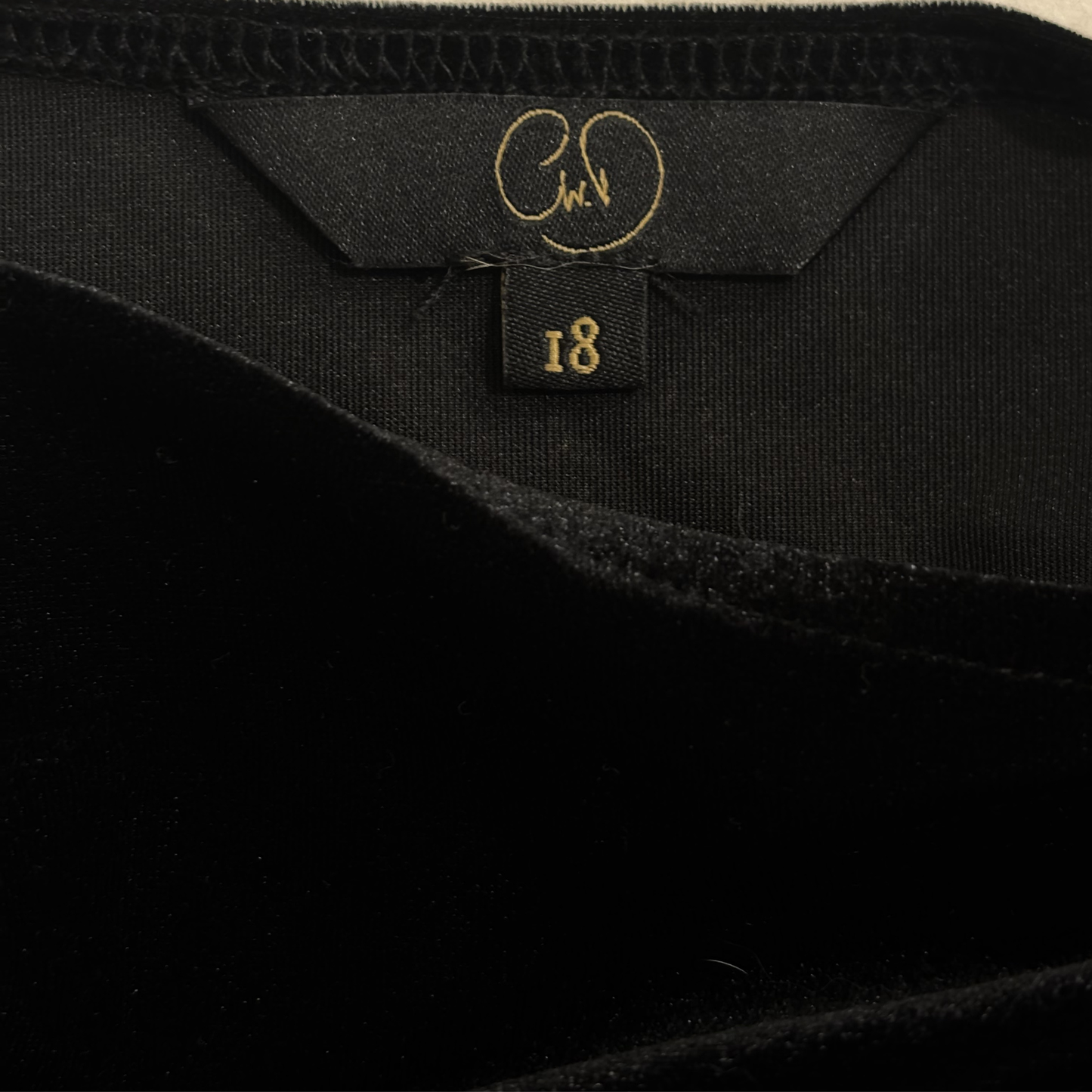 GWD Black Velvet Bow Top