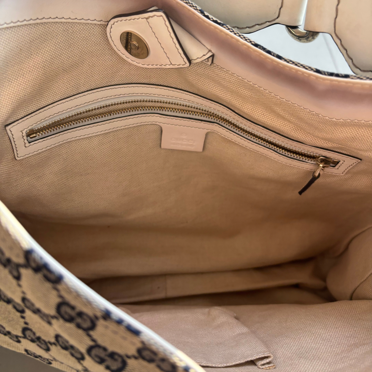 Gucci Heritage Canvas Bag