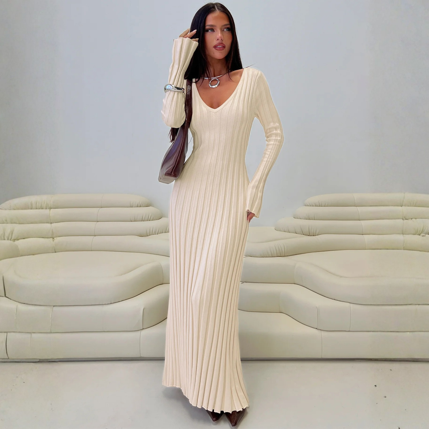 woman wearing a princess polly maxi dress from closet concierge 